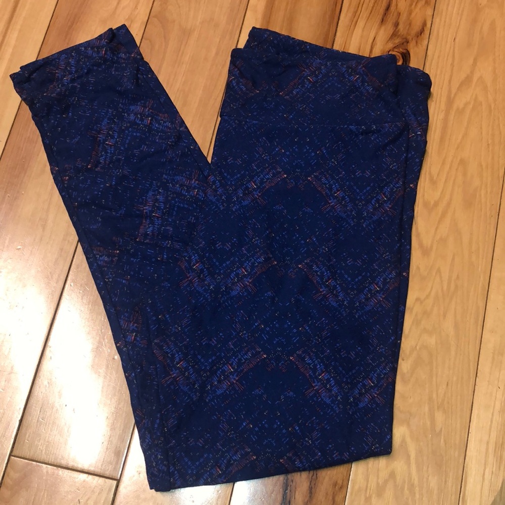 LuLaRoe Tall & Curvy leggings